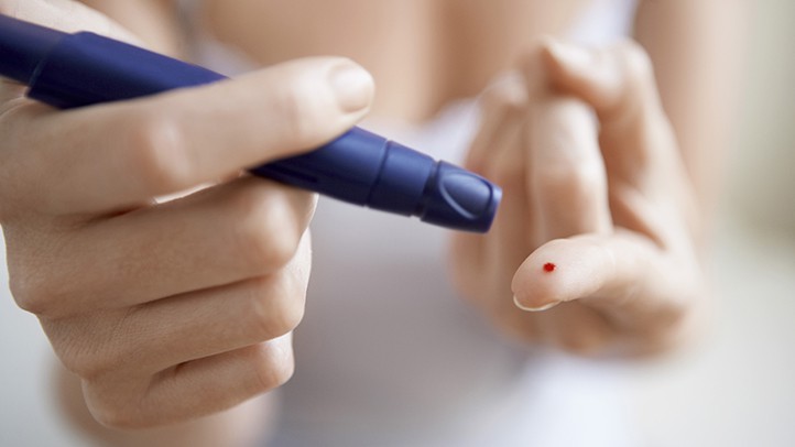diabetes-check-test-choosing-blood-glucose-meter