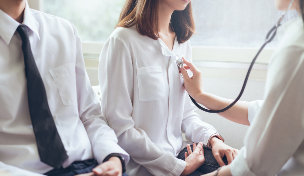 អ្នកមានបញ្ហាបេះដូង ត្រូវប្រយ័ត្នអ្វីខ្លះពេលធ្វើដំណើរ?