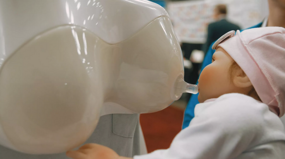 ជប៉ុន​បង្កើត​ឧបករណ៍​​សម្រាប់​ប៉ាៗ​បំបៅ​កូន ជំនួស​ម៉ាក់ៗ