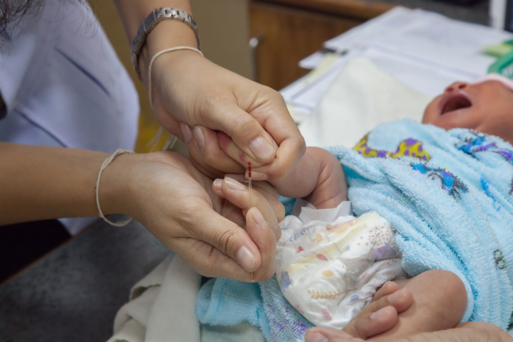 កុមារ​ប៉ាគីស្ថាន​រាប់រយ​នាក់ ឆ្លង​មេរោគ​អេដស៍