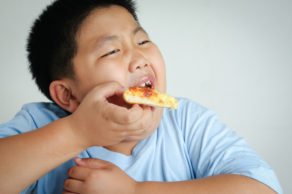 ម៉ាក់ប៉ាប៉ូវកូនទៅជាកាម៉ាប់ៗ មិនល្អទេ កូនអាចមានបញ្ហាទាំងនេះ