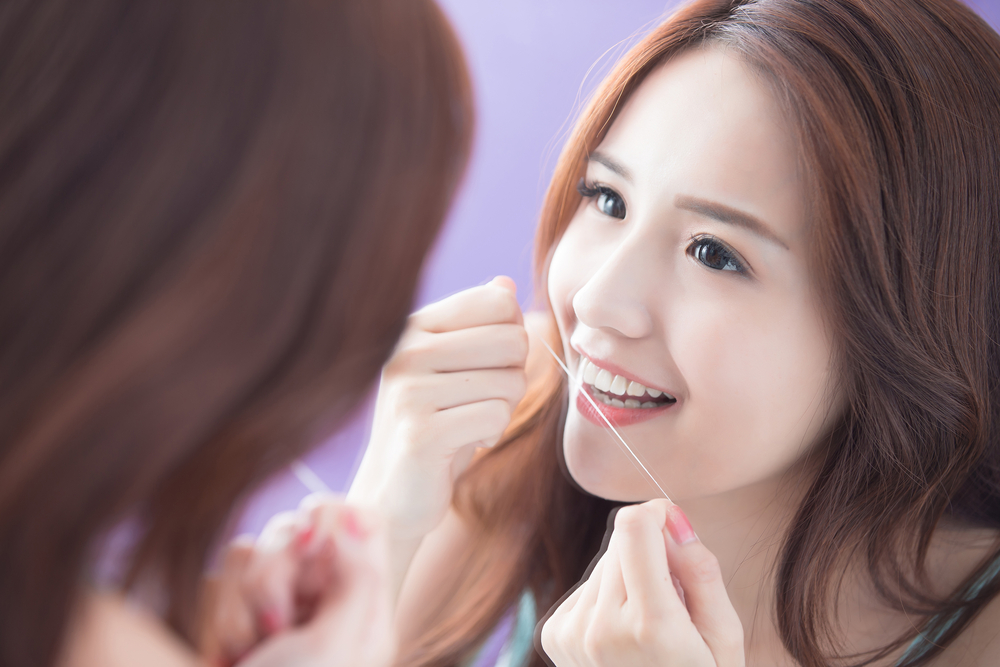 ៤យ៉ាងជួយរក្សាសុខភាពមាត់ធ្មេញបានល្អ នៅជិតអ្នកដទៃដោយជឿជាក់