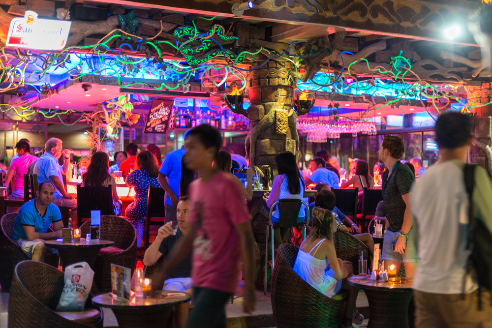 អាយុ១០ជាង ទៅ២០ជាង ហ្វីលីពីនជិត​ ៤០នាក់ឆ្លងមេរោគអេដស៍រាល់ថ្ងៃ