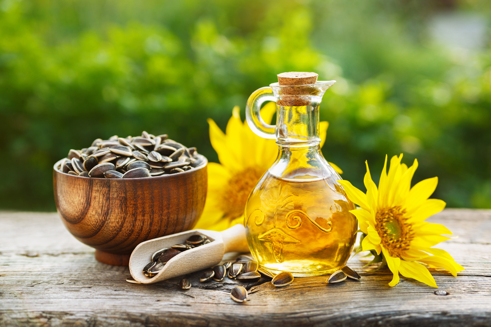 Sunflower Oil (ប្រេងផ្កា​ឈូក​រ័ត្ន)