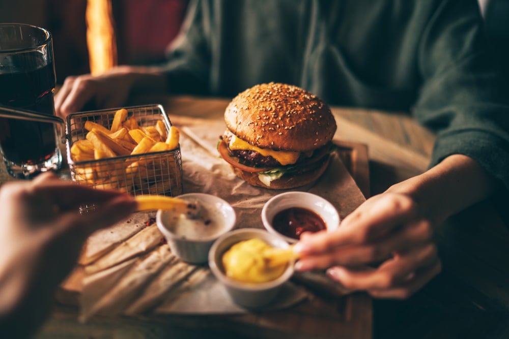 ញ៉ាំអាហារ Fast Food ញឹកញាប់ អាចខ្សោយមេជីវិត