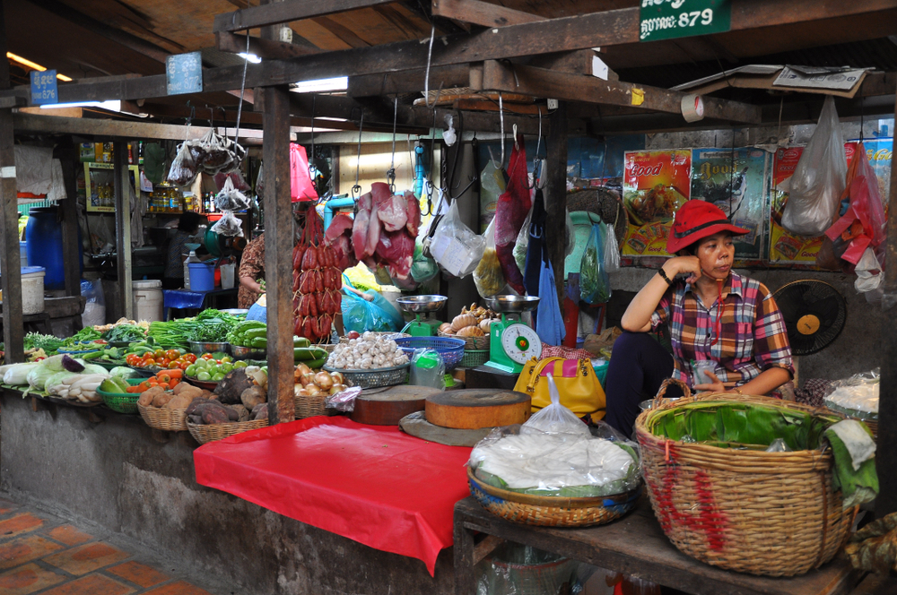 ទ​ន្ទឹមនឹងភ័យឆ្លង COVID-19 ពលរដ្ឋក៏ត្អូញត្អែរផលប៉ះពាល់លើមុខបរផ្សេងៗ