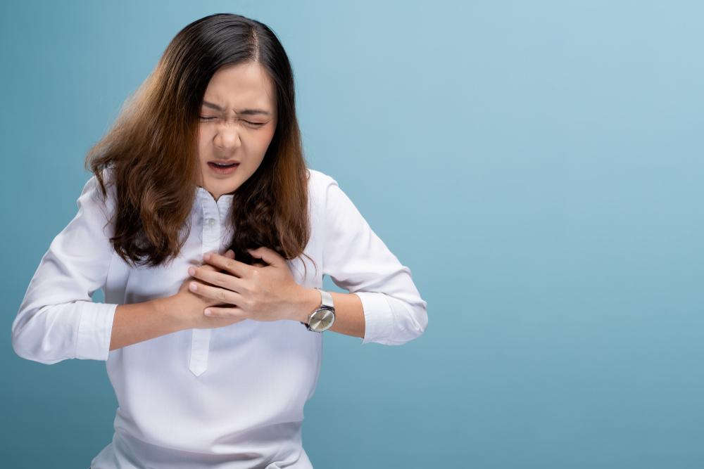 ចាប់​អារម្មណ៍​បន្តិច​! ឈឺ​ចាប់​ទ្រូង​ភ្លាម​ៗ អាច​បណ្ដាល​មក​ពី​ជំងឺ​​មួយ​នេះ