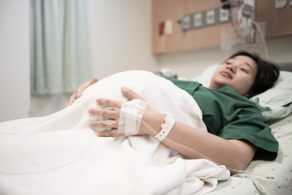 ម៉ាក់ៗបែកស្រោមទឹកភ្លោះមិនឈឺពោះ កូនកើតមកអាចមានបញ្ហាទាំងនេះ