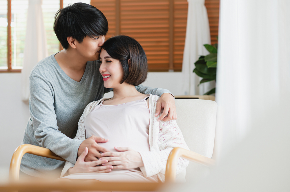 ក្រៅពីញ៉ាំ គេងឆ្អែត ម៉ាក់ៗពពោះមានទម្លាប់ ៤ យ៉ាងនេះធានាបានសុខភាពល្អ ទំនាក់ទំនងប្តីប្រពន្ធស្អិតរមួត