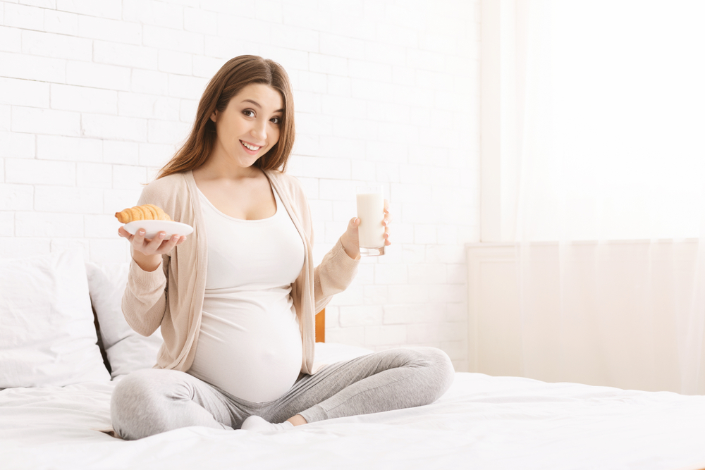 អាហារសម្រន់ពេលយប់ល្អៗ សម្រាប់ម៉ាក់ពពោះ ជួយឲ្យគេងលក់ស្រួល និងផ្ដល់ថាមពលដល់រាងកាយ