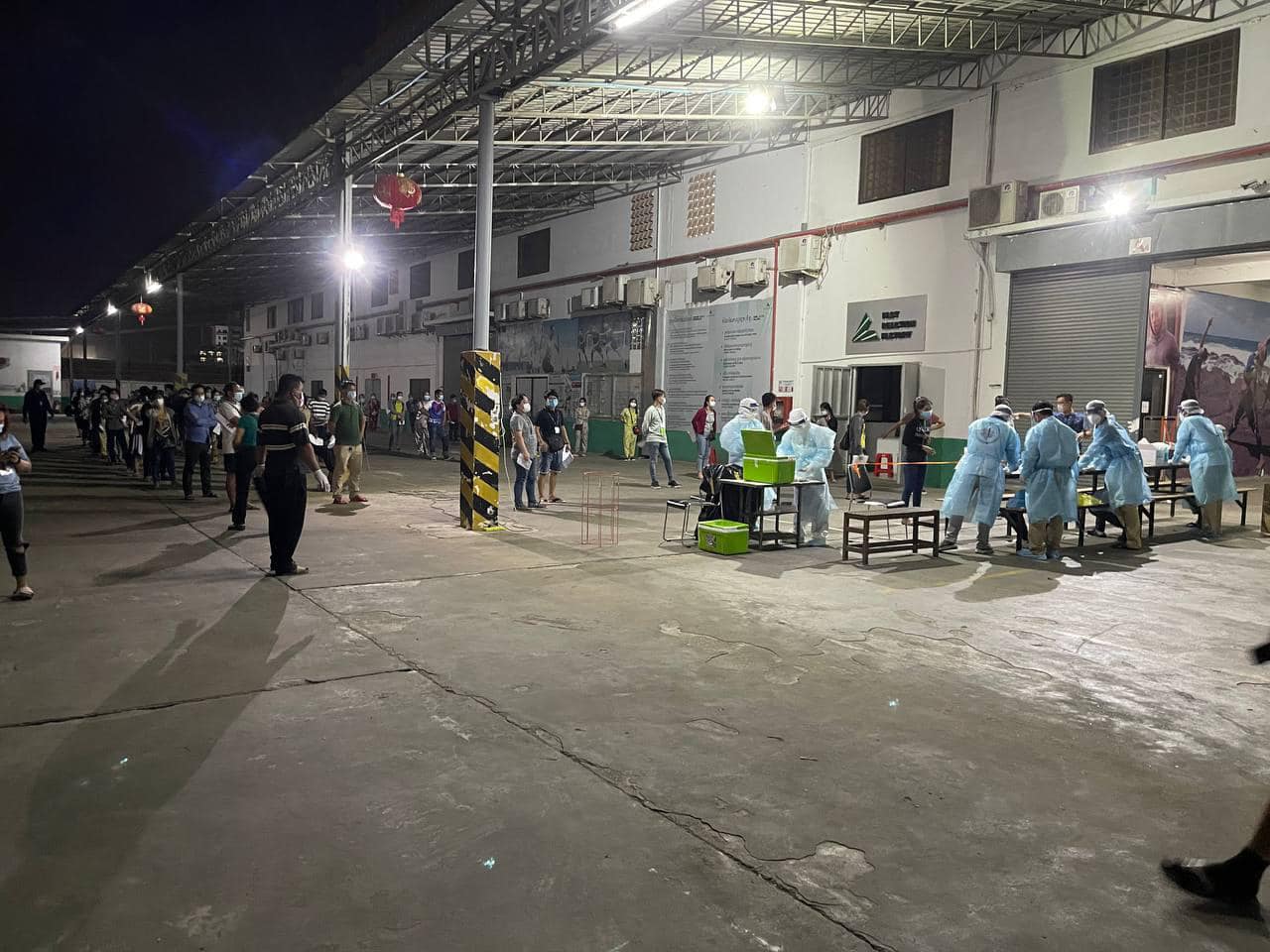 ថ្ងៃនេះ មានអ្នកឆ្លងកូវីដ១៩ ជិត៣០០ករណី ខណៈផ្សារចាស់ត្រូវបិទ