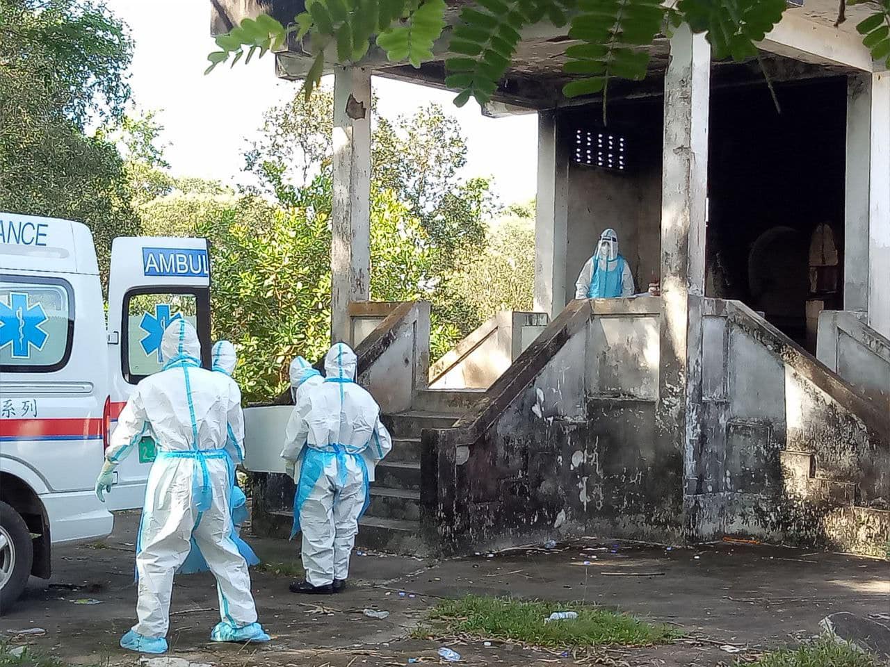 នៅខ្មែរមានអ្នកស្លាប់ដោយសារកូវីដ ២៦នាក់បន្ថែមទៀត តួលេខសរុបកើនជិត ៩០០នាក់