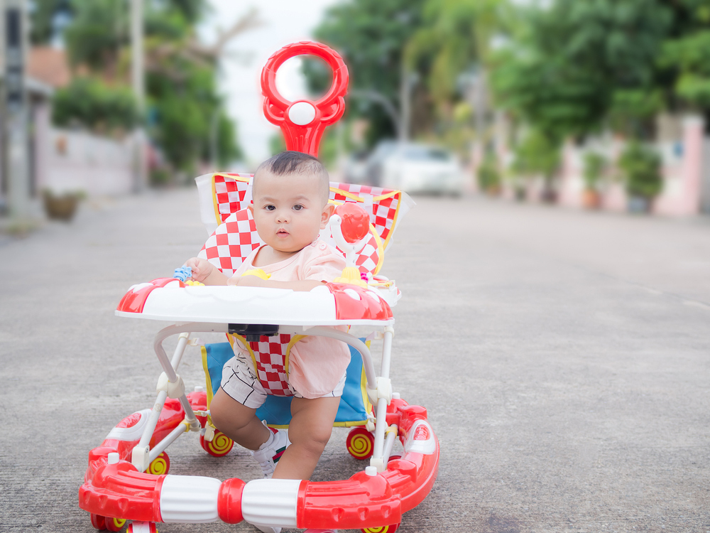 រទេះក្មេងរៀនដើរ មានប្រយោជន៍ចំពោះកូនឬអត់?